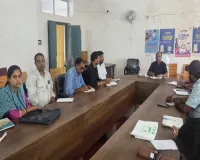 Dumka News: बीडीओ ने की मनरेगा योजनाओं और जीपीडीपी की समीक्षा बैठक