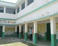 Sahibganj News: उधवा के सरकारी स्कूल में कागजों पर पढ़ाई, हकीकत में घोटाला