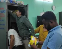 हजारीबाग: बालिका विद्यालय और वृद्धाश्रम का औचक निरीक्षण, खाद्य नमूने जांच को भेजे जाएंगे