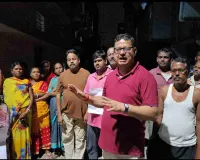 Jamshedpur news: मानगो में मकान तोड़ने के नोटिस से मचा दहशत, लोगों ने भाजपा नेता से लगाई गुहार