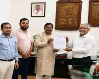 पाकुड़ के रेल यात्रियों को मिल सकती है बड़ी राहत, नई मेमू ट्रेन और काजीरंगा एक्सप्रेस ठहराव पर रेलवे का सकारात्मक संकेत