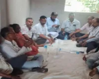 Koderma News: चांद अख्तर के आवास पर सांगठनिक मजबूती और सदस्यता नवीनीकरण को लेकर बनी रणनीति