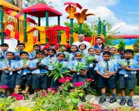 Koderma News: मॉडर्न पब्लिक स्कूल में 'पेड़ माँ के नाम 3.0' के तहत भव्य वृक्षारोपण कार्यक्रम आयोजित
