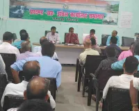 Koderma News: मतदाता सूची पुनरीक्षण में शिथिलता पर एसडीएम निर्मल सोरेन सख्त