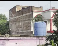 Deoghar News:चांदमारी मोहल्ले में घरों के ऊपर से गुजर रही 11 हजार वोल्ट लाइन हटेगी, छह माह बाद मिली बड़ी राहत 