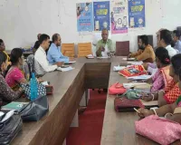 Dumka News: बीडीओ राजेश कुमार सिन्हा ने विशेष गहन पुनरीक्षण को लेकर की बीएलओ संग बैठक