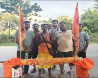Giridih News: 31 लीटर जल और 350 किमी की पैदल यात्रा, शिवभक्त महावीर भगत की कठिन साधना