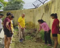 Hazaribagh News: बालिका खेल छात्रावास में विशेष स्वच्छता अभियान, महापौर और खेल पदाधिकारी ने किया श्रमदान