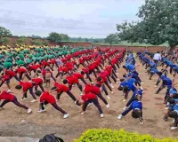Koderma News: DAV पब्लिक स्कूल में नियमित सामूहिक पीटी, स्वस्थ शरीर-स्वस्थ मन का दिया संदेश