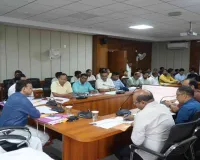 Hazaribagh News: उपायुक्त हेमंत सती ने ली डीएमएफटी योजनाओं की समीक्षा बैठक, दिए कड़े निर्देश