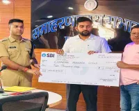 Palamu News: सड़क पर घायल पड़ा था युवक, चंदन प्रकाश सिन्हा ने दिखाई इंसानियत; DC-SP ने किया सम्मानित