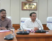 Hazaribagh News: उपायुक्त हेमंत सती ने नगर निगम क्षेत्र की नगरीय व्यवस्था की समीक्षा की