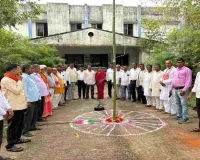Giridih News: भाजपा कार्यकर्ताओं में गुटबाजी खुलकर आई सामने, झारखंड धाम मंडल में दो जगह हुआ झंडोत्तोलन