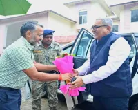 Giridih News: प्रमंडलीय आयुक्त विजय कुमार गुप्ता ने बगोदर प्रखंड-सह-अंचल कार्यालय का किया निरीक्षण