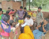 Koderma News: सीओ सारांस जैन ने गरियाय बिरहोर टोला का किया औचक निरीक्षण