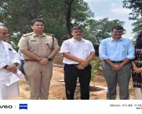 Koderma News: झुमरी तिलैया के बिरहोर टोला में धूमधाम से आयोजित हुआ वन महोत्सव कार्यक्रम