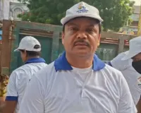 Koderma News: ‘क्लीन डोमचांच, ग्रीन डोमचांच’ संकल्प के तहत नगर पंचायत में चला स्वच्छता अभियान