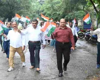 Ranchi News: डॉ. श्यामा प्रसाद मुखर्जी विश्वविद्यालय में कुलपति राजीव मनोहर के नेतृत्व में भव्य तिरंगा यात्रा