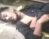 Crime News: युवक की गला घोंटकर हत्या, सड़क किनारे मिला चंदन गिरी का शव; जांच में जुटी पुलिस