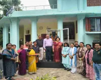 Giridih News: पी.सी. महालनोबिस और रानी महालनोबिस की प्रतिमा पर माल्यार्पण से कार्यक्रम का शुभारंभ