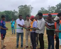 Pakur News: विश्व आदिवासी दिवस पर महेशपुर में तीन दिवसीय फुटबॉल प्रतियोगिता का शुभारंभ, विजेता को 50 हजार