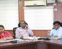 Koderma News: अपर समाहर्ता संजय कुजूर ने एनएचएआई को दुर्घटना संभावित क्षेत्र सुधारने का दिया निर्देश