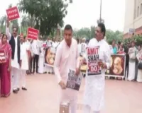 Politics News: विपक्ष का संसद परिसर में प्रदर्शन, प्रियंका बोलीं- भाजपा से ऊब चुकी जनता