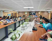 Giridih News: उप विकास आयुक्त स्मृता कुमारी ने की प्रधानमंत्री मातृ वंदना योजना की समीक्षा