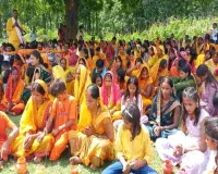 Koderma News: मरकच्चो में सावन की अंतिम सोमवारी पर धूमधाम से निकली भव्य कांवड़ यात्रा