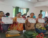 Pakur News: उत्कृष्ट कार्य करने वाले बीएलओ को प्रशस्ति पत्र देकर किया सम्मानित