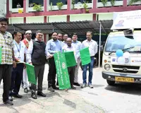 Bokaro News: उपायुक्त अजय नाथ झा ने फसल बीमा जागरूकता वैन को दिखाई हरी झंडी