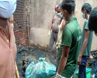 Giridih News: जमुआ में आधी रात भीषण आग, पांच मवेशियों की जलकर मौत; करीब 4 लाख का नुकसान