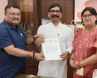 Koderma News: विनोबा भावे विश्वविद्यालय से संबद्धता बरकरार रखने को लेकर सीएम से मिलीं डॉ. नीरा यादव