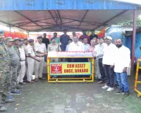 Bokaro News: ओएनजीसी ने बनगड़िया ओपी को दिए 15 बैरिकेड्स, सड़क सुरक्षा अभियान से जागरूकता का संदेश