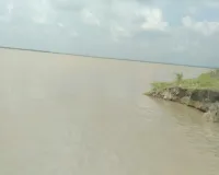 Sahibganj News:गंगा के बढ़ते जलस्तर से साहिबगंज में बढ़ी दहशत, बैजनाथ-कारगिल दियारा में कटाव से विस्थापन का डर