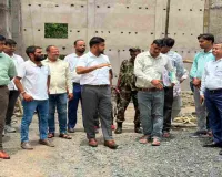 Palamu News: उपायुक्त दिलीप प्रताप सिंह शेखावत ने मेदिनीनगर निर्माणाधीन इंडोर स्टेडियम का किया निरीक्षण