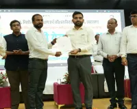 Palamu News: टाउन हॉल में आयोजित दत्तोपंत ठेंगड़ी रोजगार मेले में उमड़ी युवाओं की भीड़