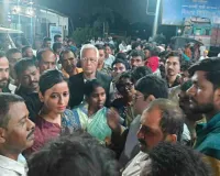 Hazaribagh News: फर्नेस ब्लास्ट हादसे के बाद गरमाई राजनीति, पूर्व विधायक अंबा प्रसाद पहुंचीं घटनास्थल