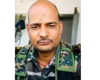 झारखंड पुलिस के जवान शशांक पाण्डेय के निधन से रेड़मा में शोक, जवानों ने दी अंतिम सलामी