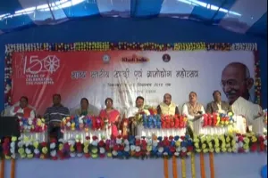 मदरसा ग्राउंड में खादी मेला का आयोजन