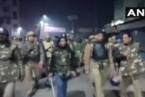 उत्तरप्रदेश में आज 21 जिलों में इंटरनेट-मोबाइल सेवा ठप, 498 लोग चिह्नित