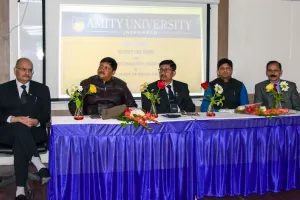 एमिटी यूनिवर्सिटी में विशेष व्याख्यान का आयोजन, कोरोना वायरस पर भी चर्चा