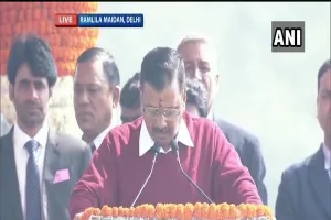 अरविंद केजरीवाल ने तीसरी बार दिल्ली का मुख्यमंत्री पद की शपथ लेने के बाद कहा मुझे पीएम मोदी का आशीर्वाद चाहिए