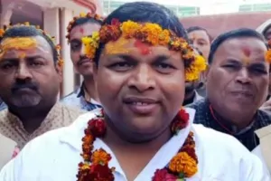 देवघर में बाबा के दर्शन किये कृषि मंत्री बादल पत्रलेख, किसानों को किये वादों को पूरा करने का दिया आश्वासन