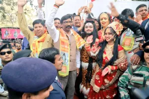 सीएम हेमंत ने महाशिवरात्रि के मौके पर पहाड़ी मंदिर में की पूजा, राज्य की सुख समृद्धि की कामना की