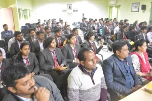 कैंब्रिज इंस्टीट्यूट में अवेयरनेस प्रोग्राम का हुआ आयोजन