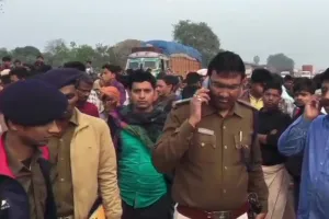 बिहार के मुजफ्फरपुर में भीषण सड़क हादसा, 11 की मौत