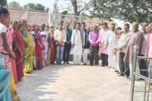 खादी आश्रम में आयोजित हुआ होली मिलन समारोह