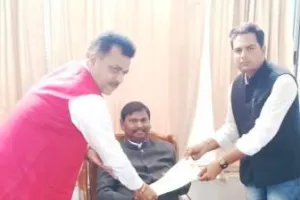 तिरिल आश्रम को साबरमती जैसा विकसित करने के लिए सौंपा मांग पत्र