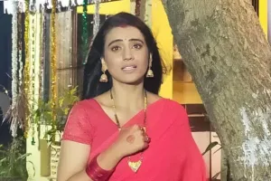 लॉकडाउन में वायरल हुआ अक्षरा सिंह का विरह गीत ‘ऐ चंदा’, Video